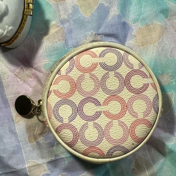 Vintage Coach Signature C Round Coin Pouch - Picture 1 of 7